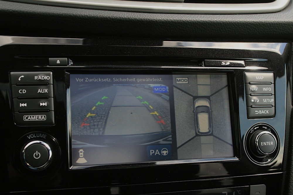 Sieben Zoll großes Display des NissanConnect-Systems