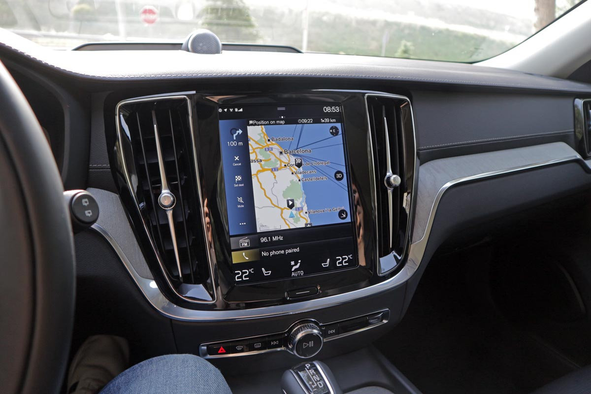 Das große Display kennen Volvo-Freunde aus den Modellen XC60, V90 und XC90.