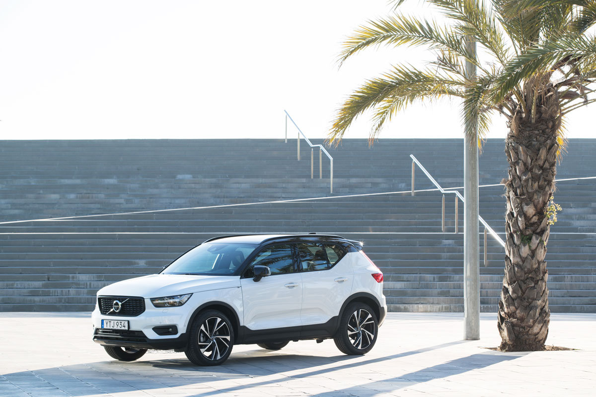 Seitenansicht des neuen Volvo XC40 (2017)