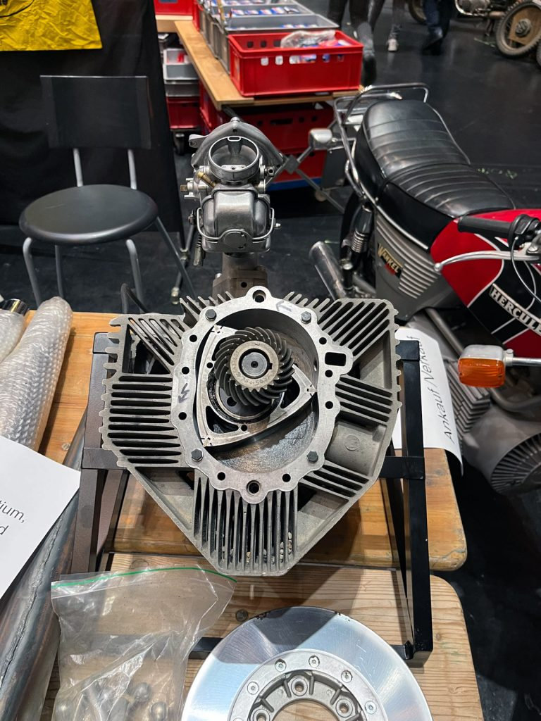 Der Wankel der Hercules W 2000
