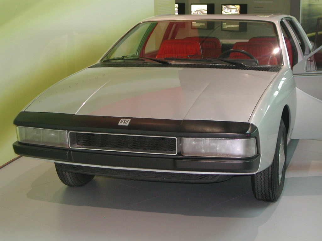 Frontansicht des NSU Ro 80 2 Porte +2
