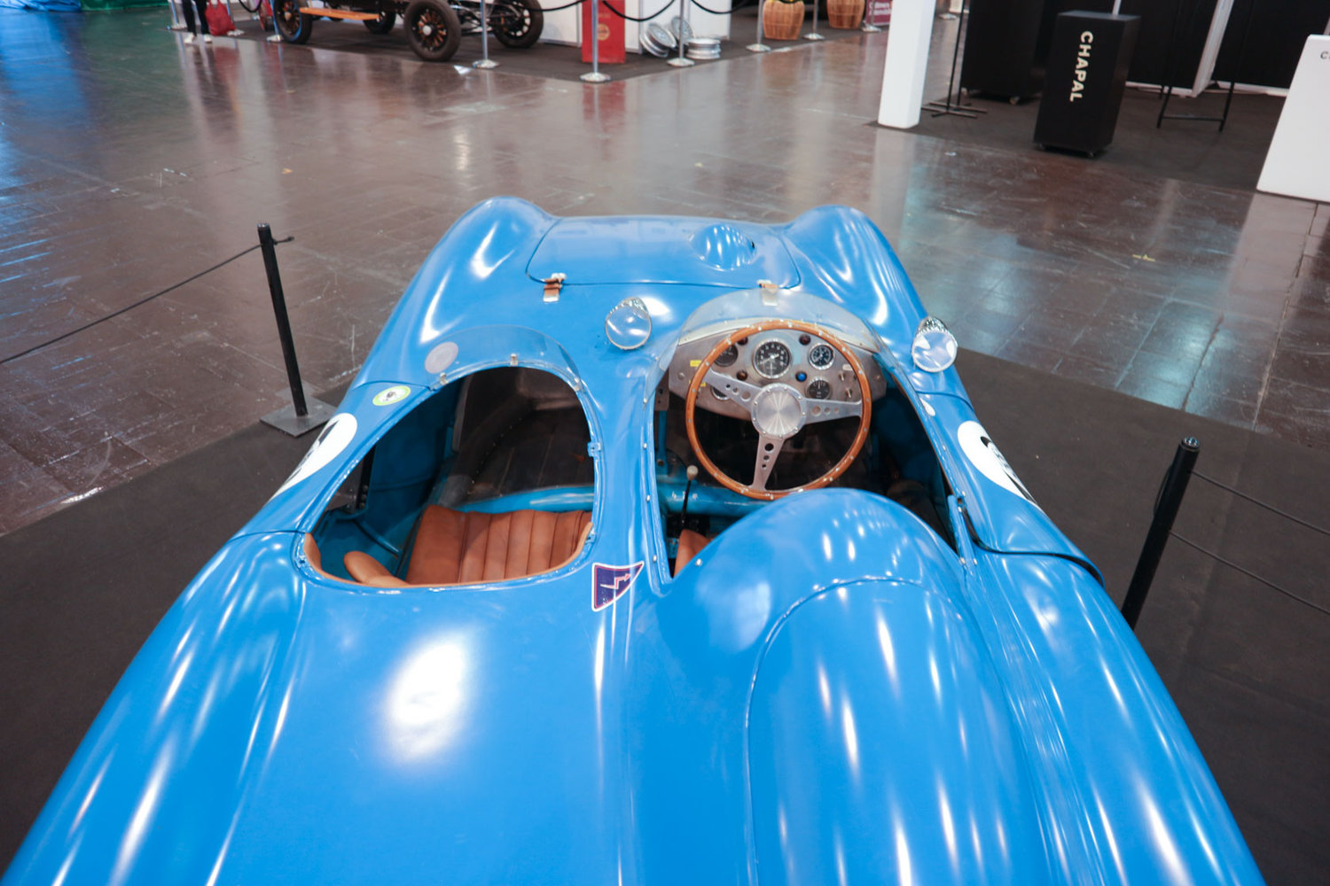 Cockpit des Ferry F750