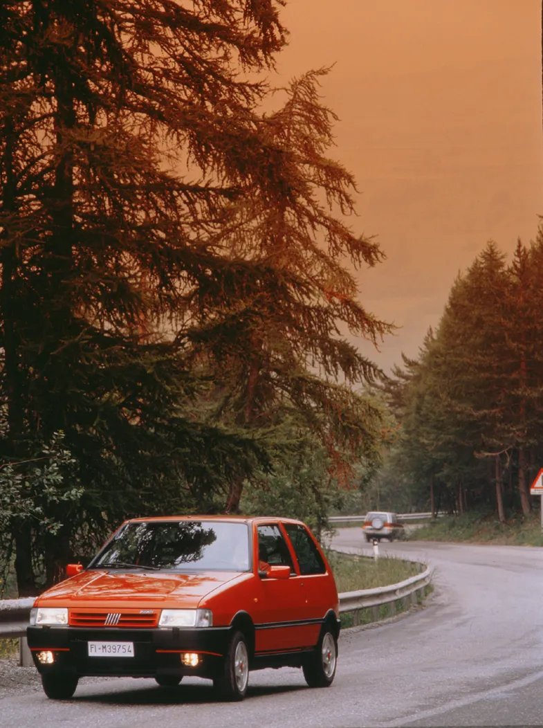 Auf der Landstraße: Fiat Uno Turbo i.e.