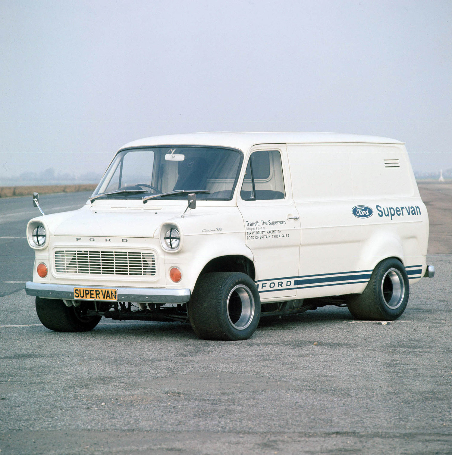 Ford Transit SuperVan von 1971