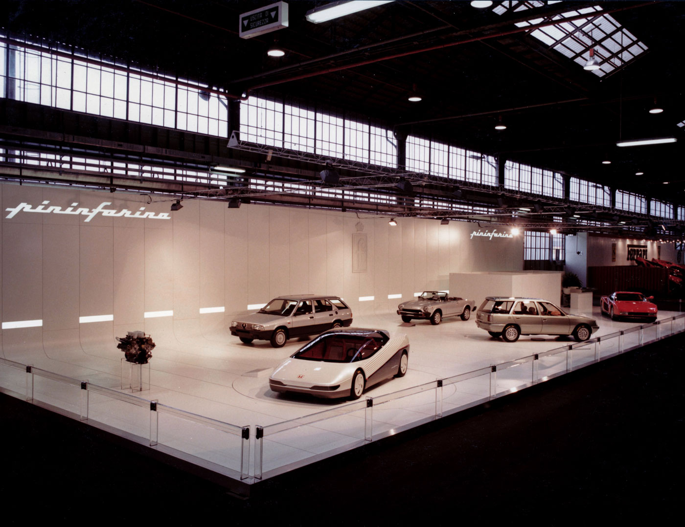  Messestand von Pininfarina auf dem Turiner Autosalon 1984 