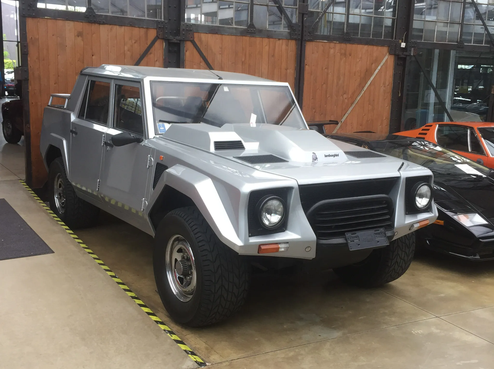 Lamborghini LM002