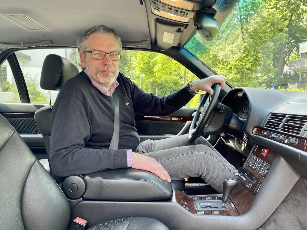 Ich war mit einem S 320 aus den 1990er-Jahren unterwegs. Die S-Klasse galt damals als das beste Auto der Welt.
