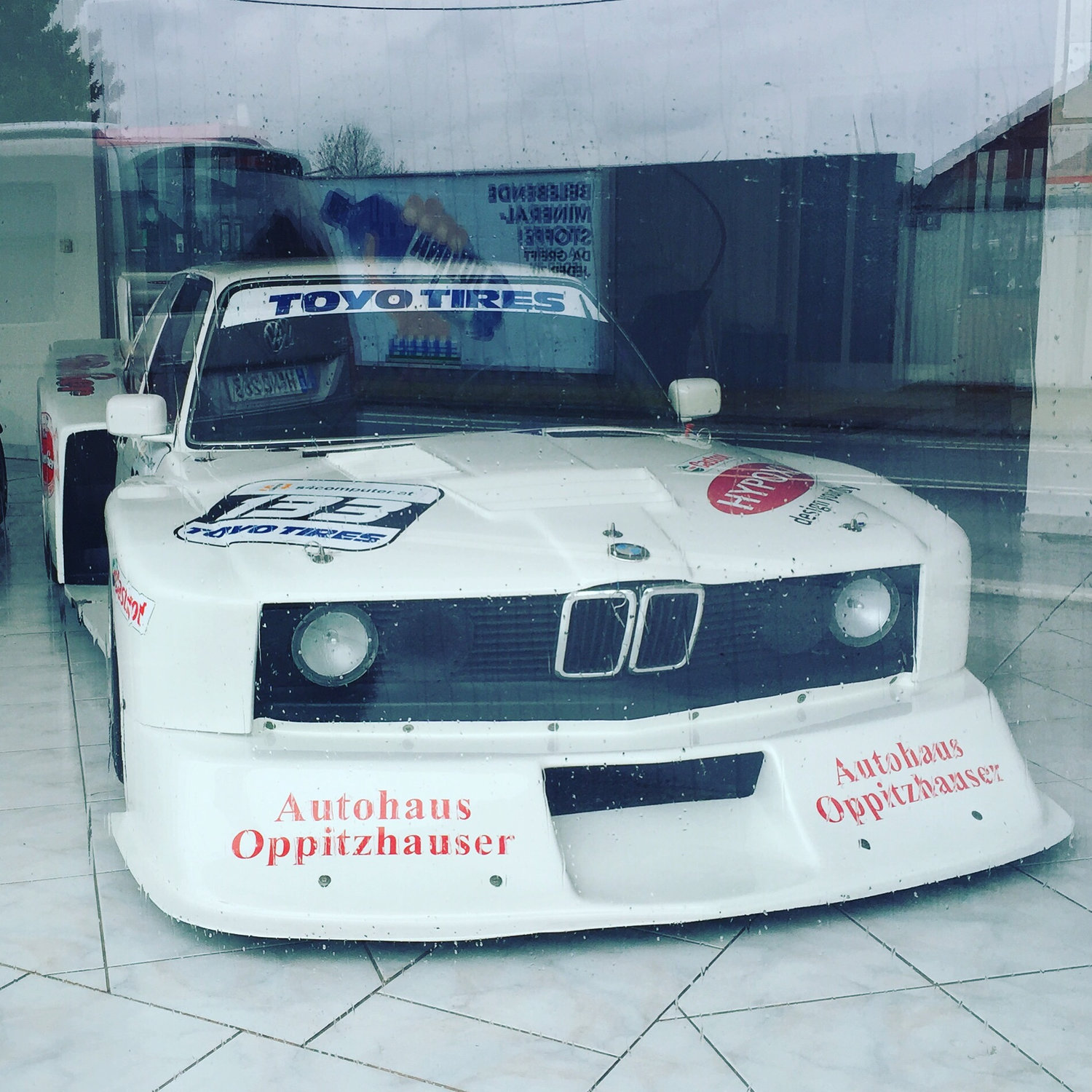 Der Turbomotor des BMW 320 Turbo verfügt über 850 PS - das freizügige Regiment der Gruppe 5 machte es möglich.