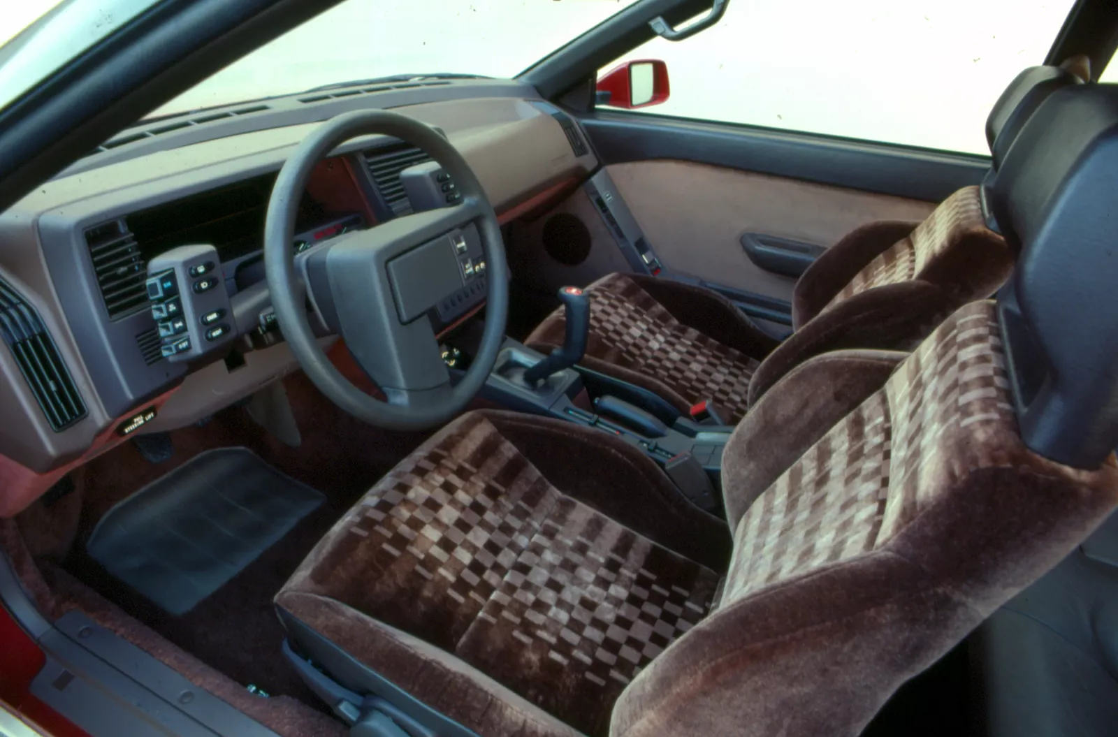 Innenraum des Subaru XT6