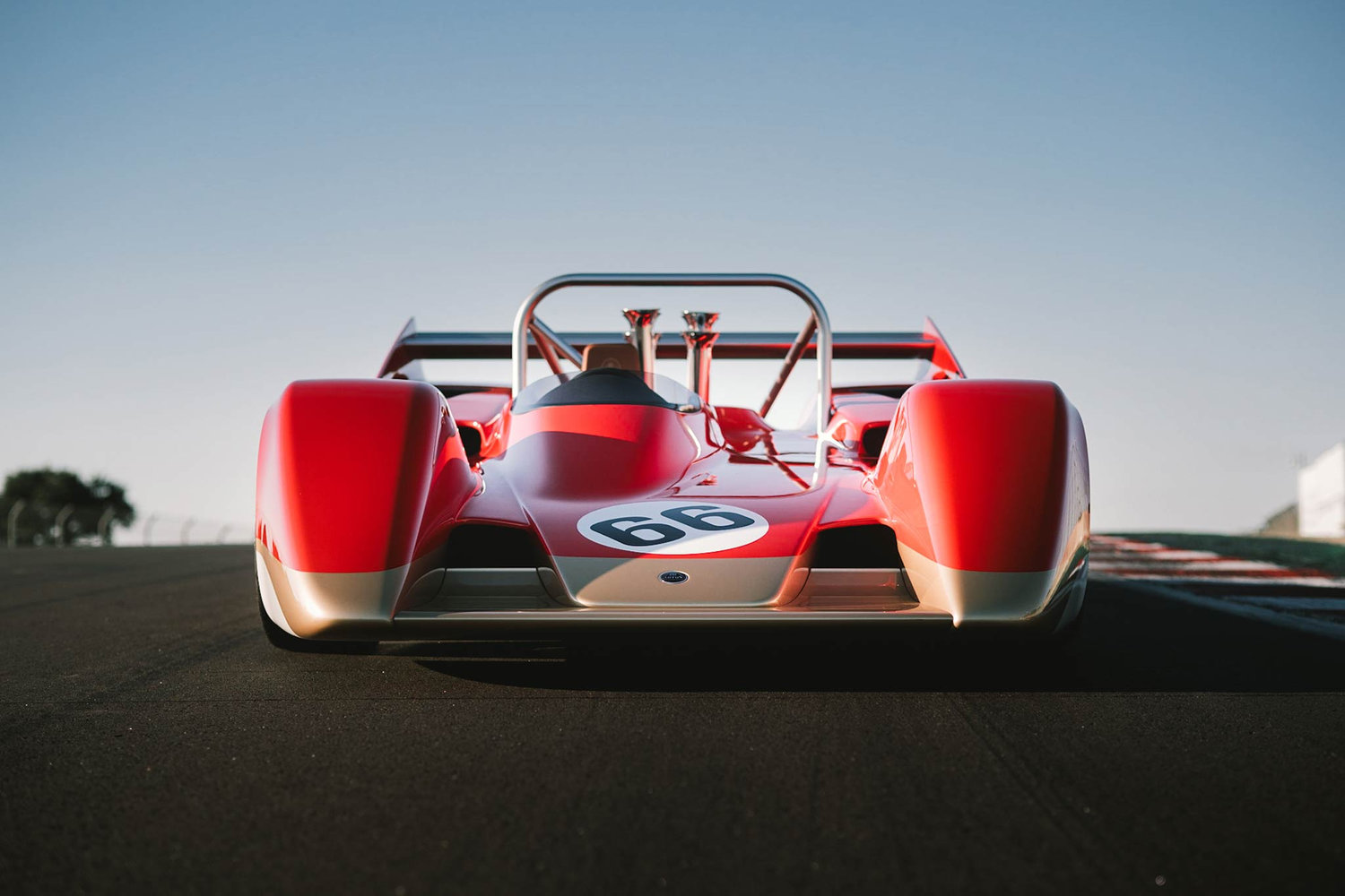 Titelbild zum Artikel:Lotus 66 – Neukonstruktion oder Restomod? 
