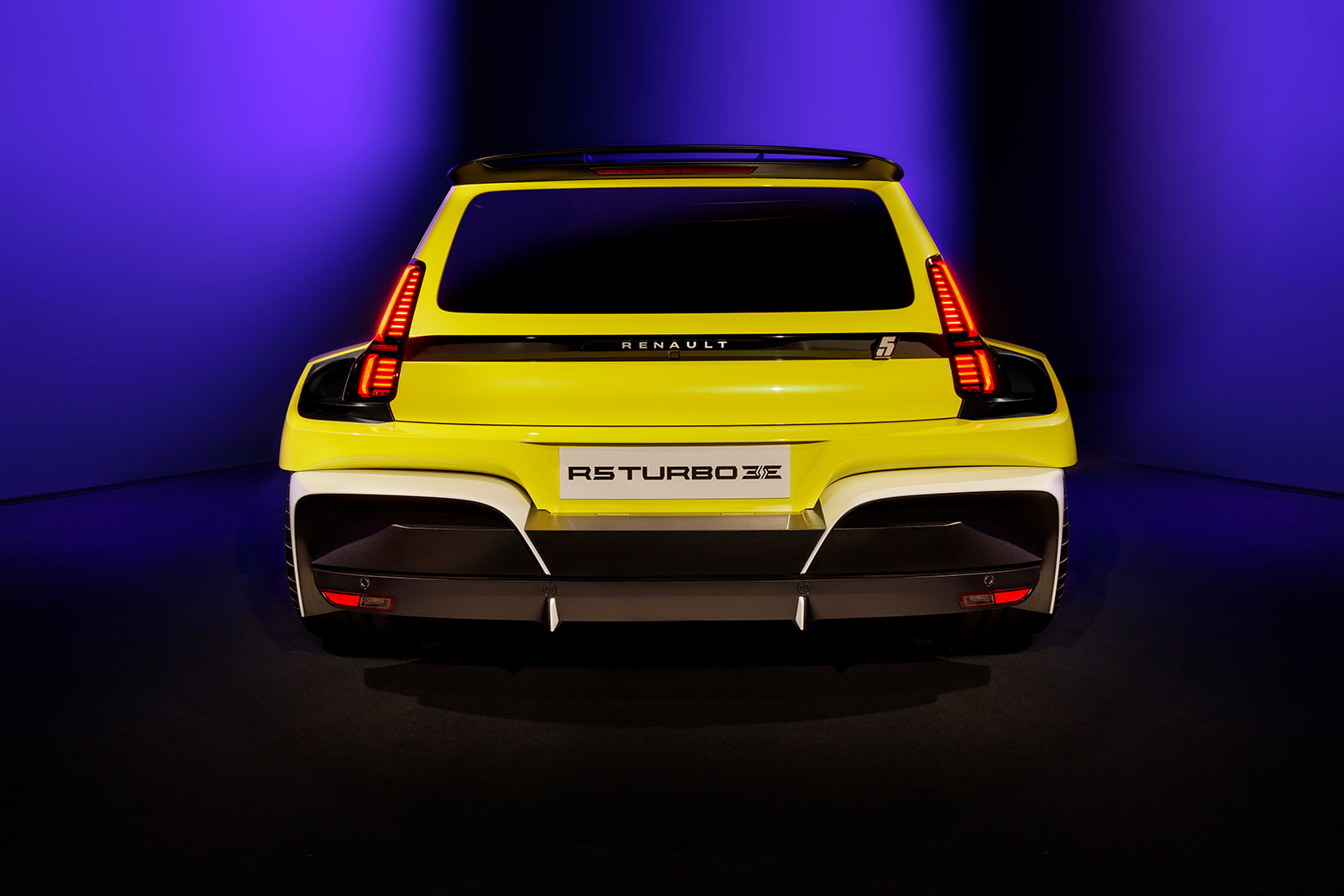 Heckansicht des Renault 5 Turbo 3E