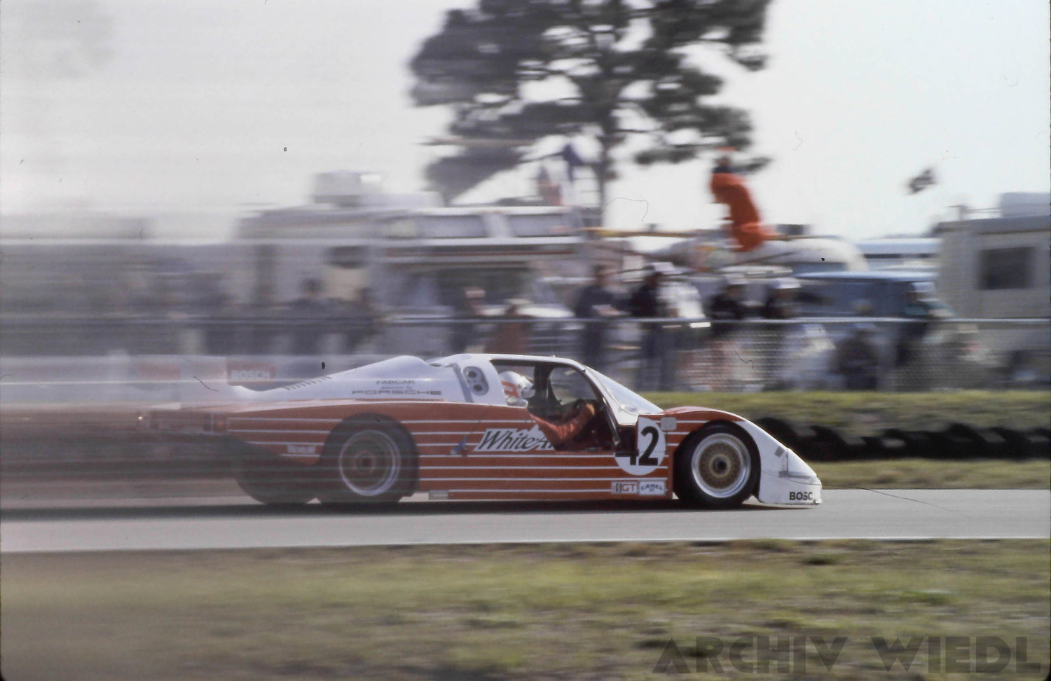 Titelbild zum Artikel:Fabcar CL – „Porsche 962“ light