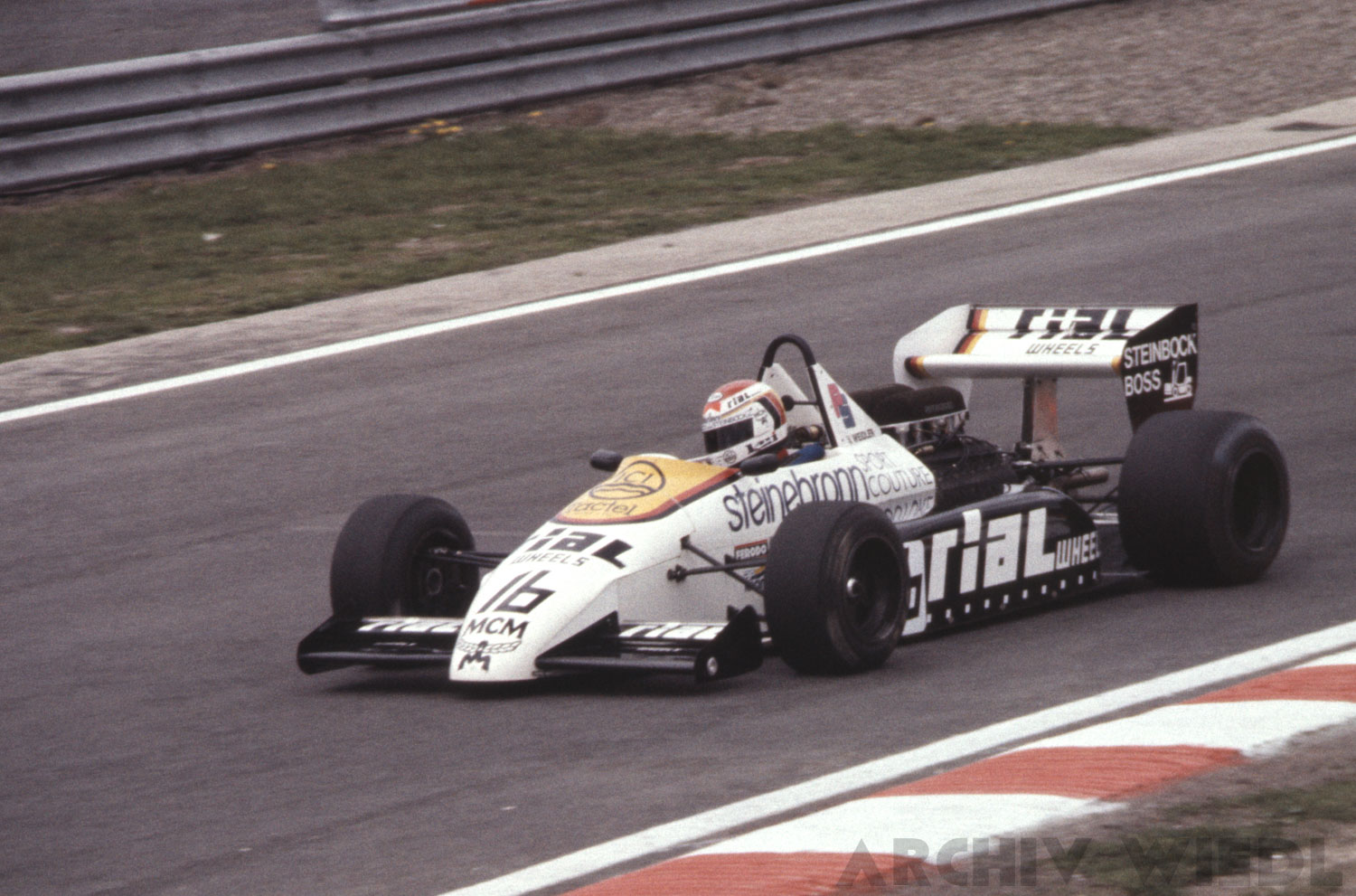 Volker Weidler im Ralt RT20