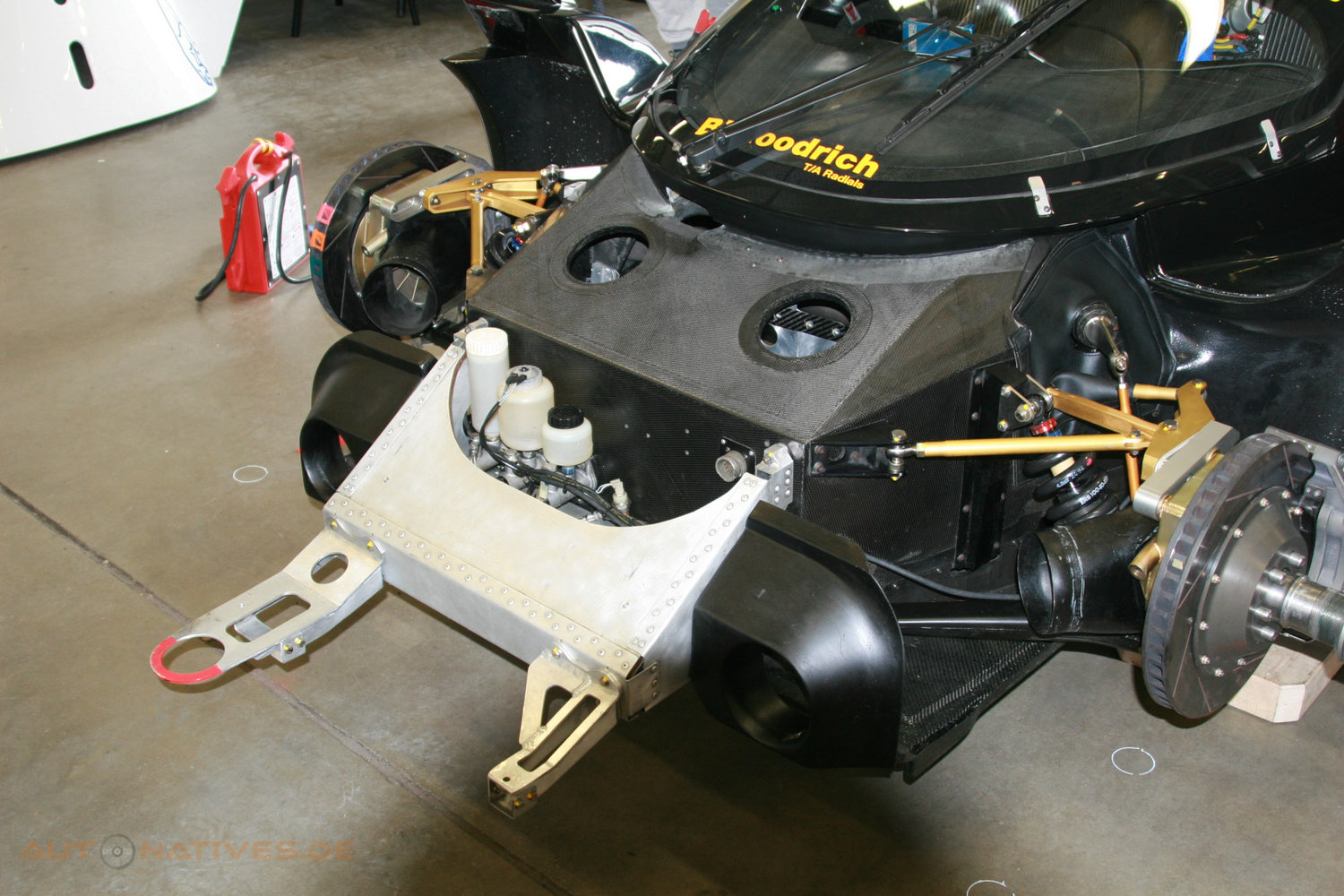 Chassis eines Porsche 962.