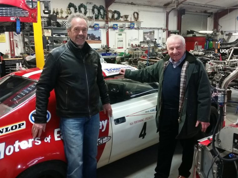 Marc Devis (links) and David Howes (rechts) mit dem AMC Javelin