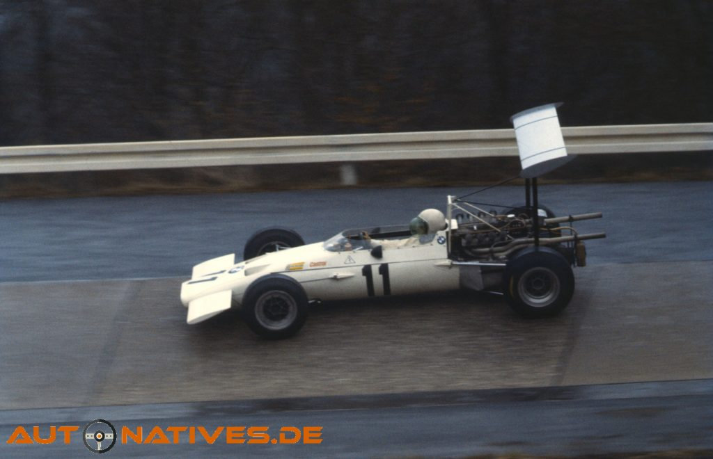 Lola T102 / BMW T102