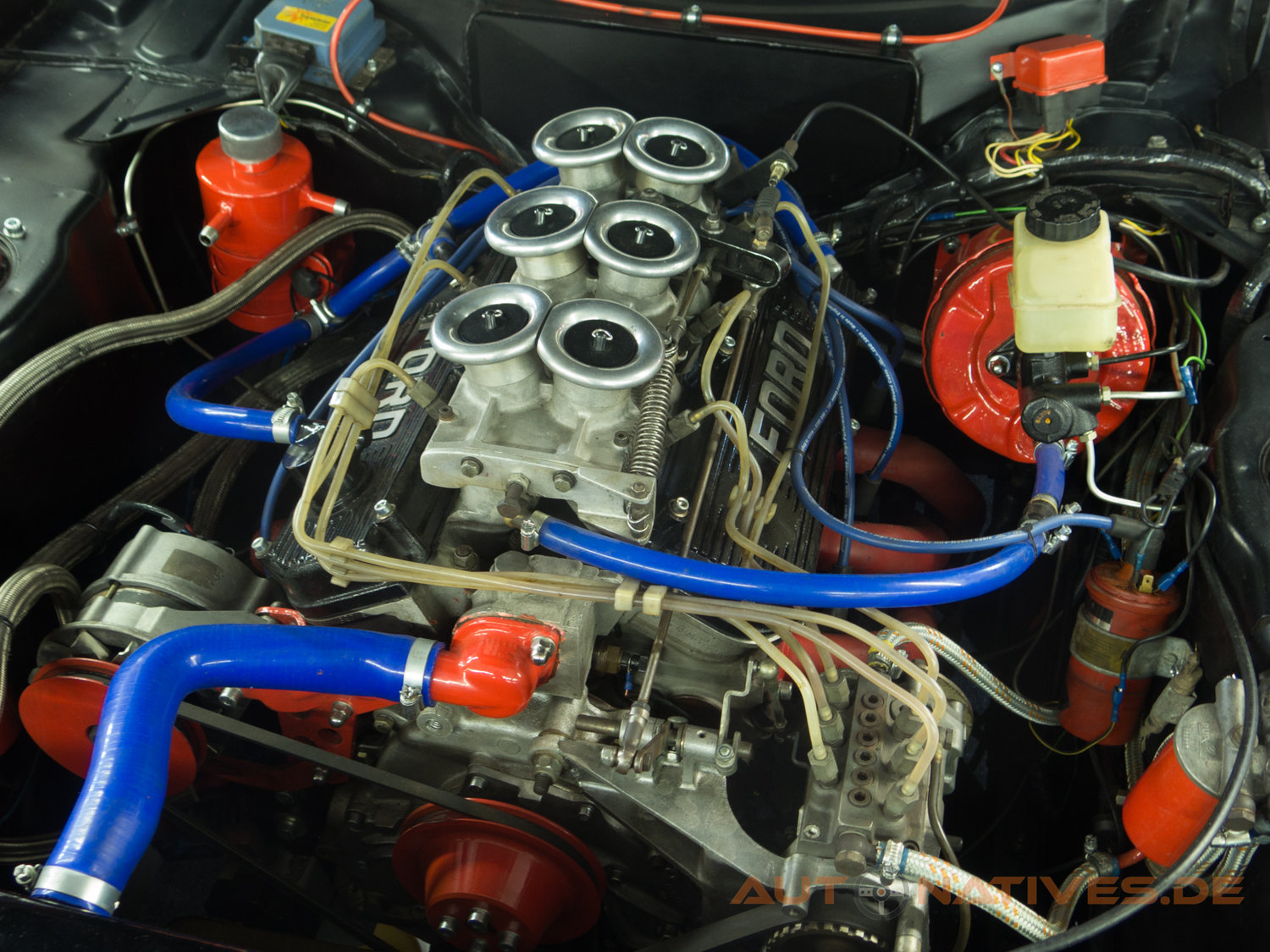 Motor des Ford Capri RS2600 mit Einspritzanlage und Spezialzylinderköpfen.