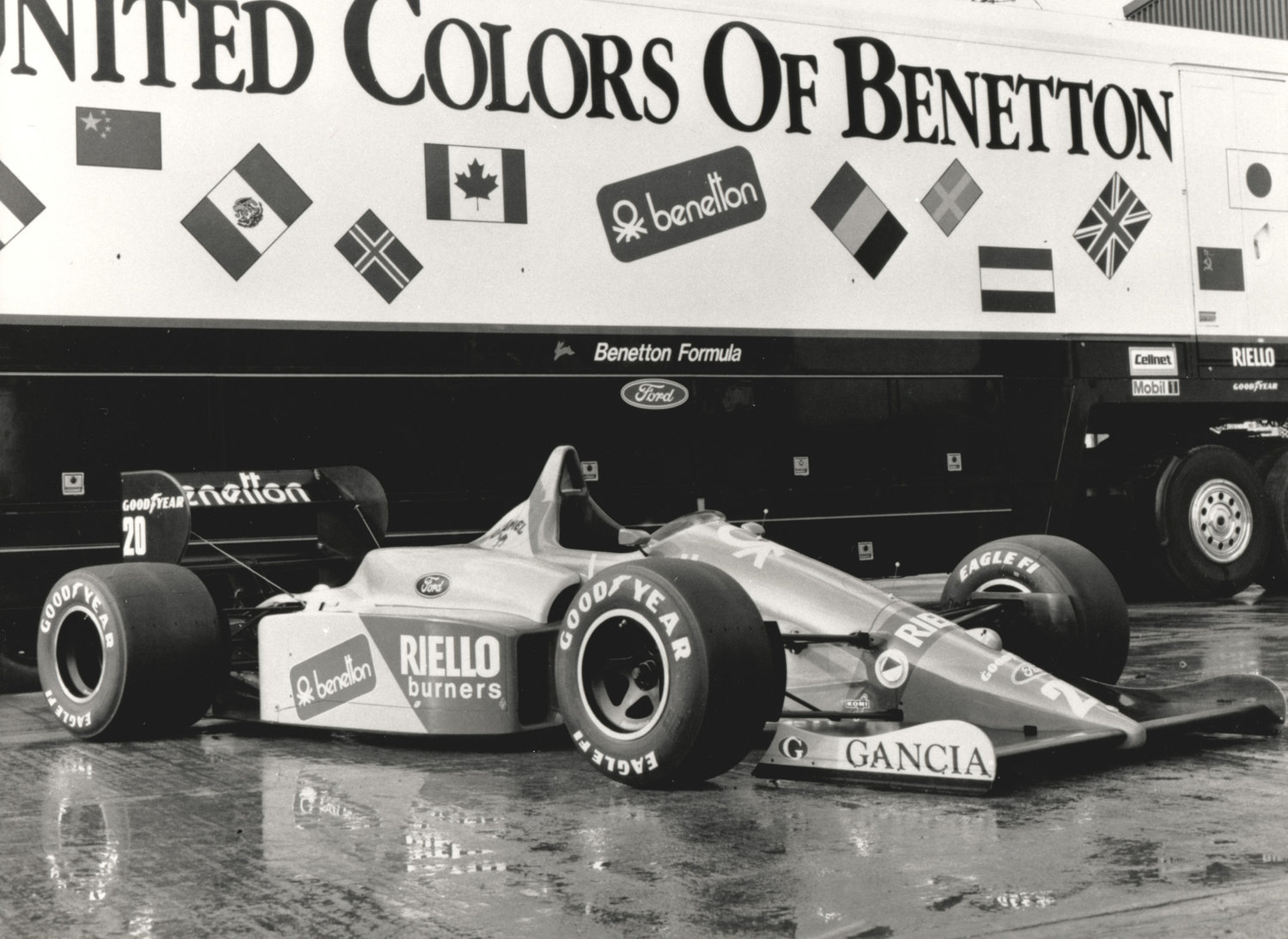 Benetton Ford B188