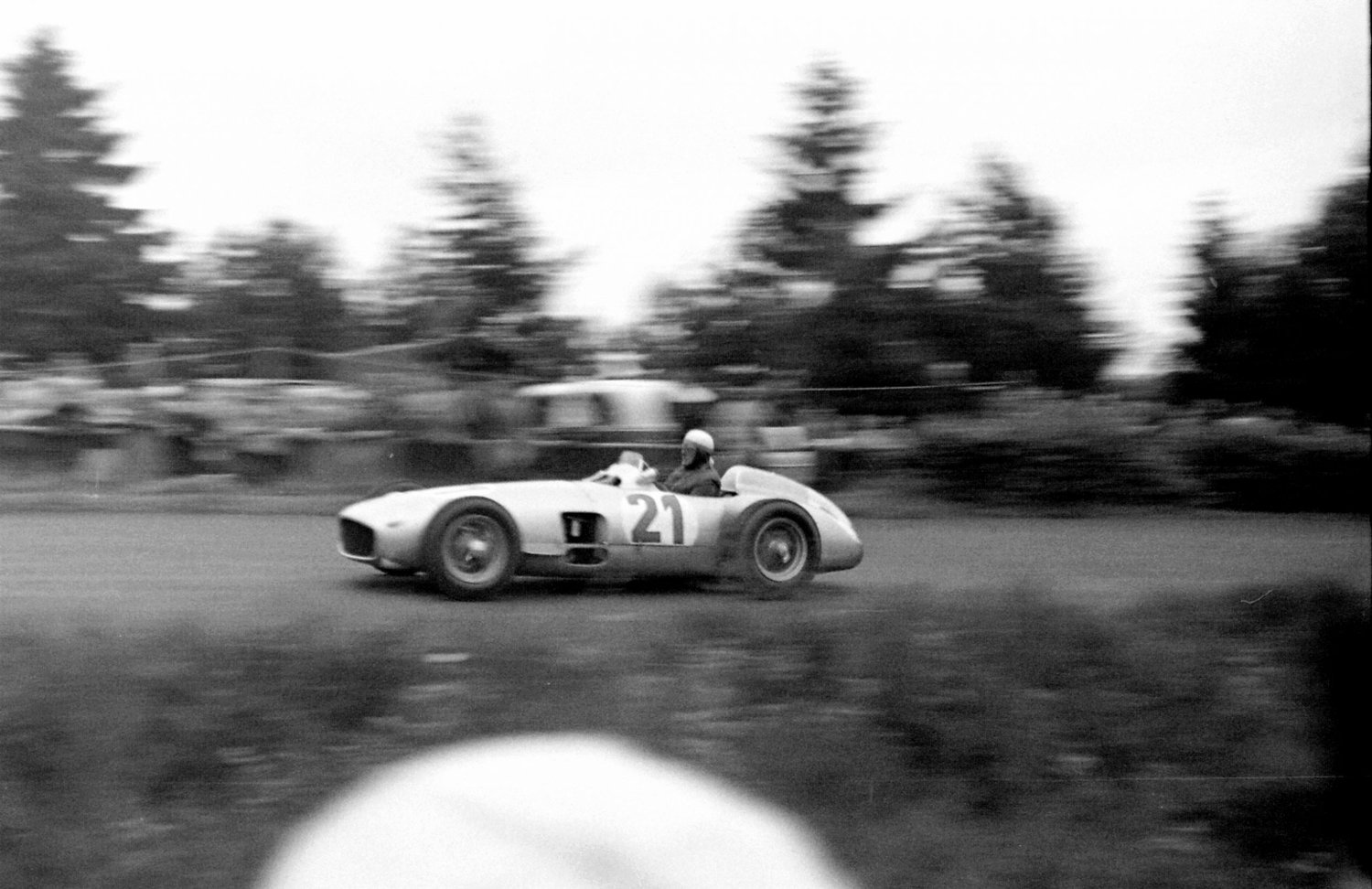 Hermann Lang auf Mercedes Benz W196 Monoposto bei seinem letzten Grand Prix Rennen, dem Großen Preis von Deutschland 1954