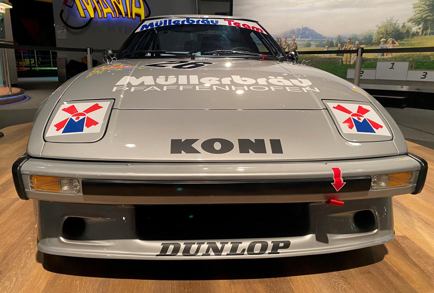 Frontansicht des Mazda RX-7 aus der ETCC