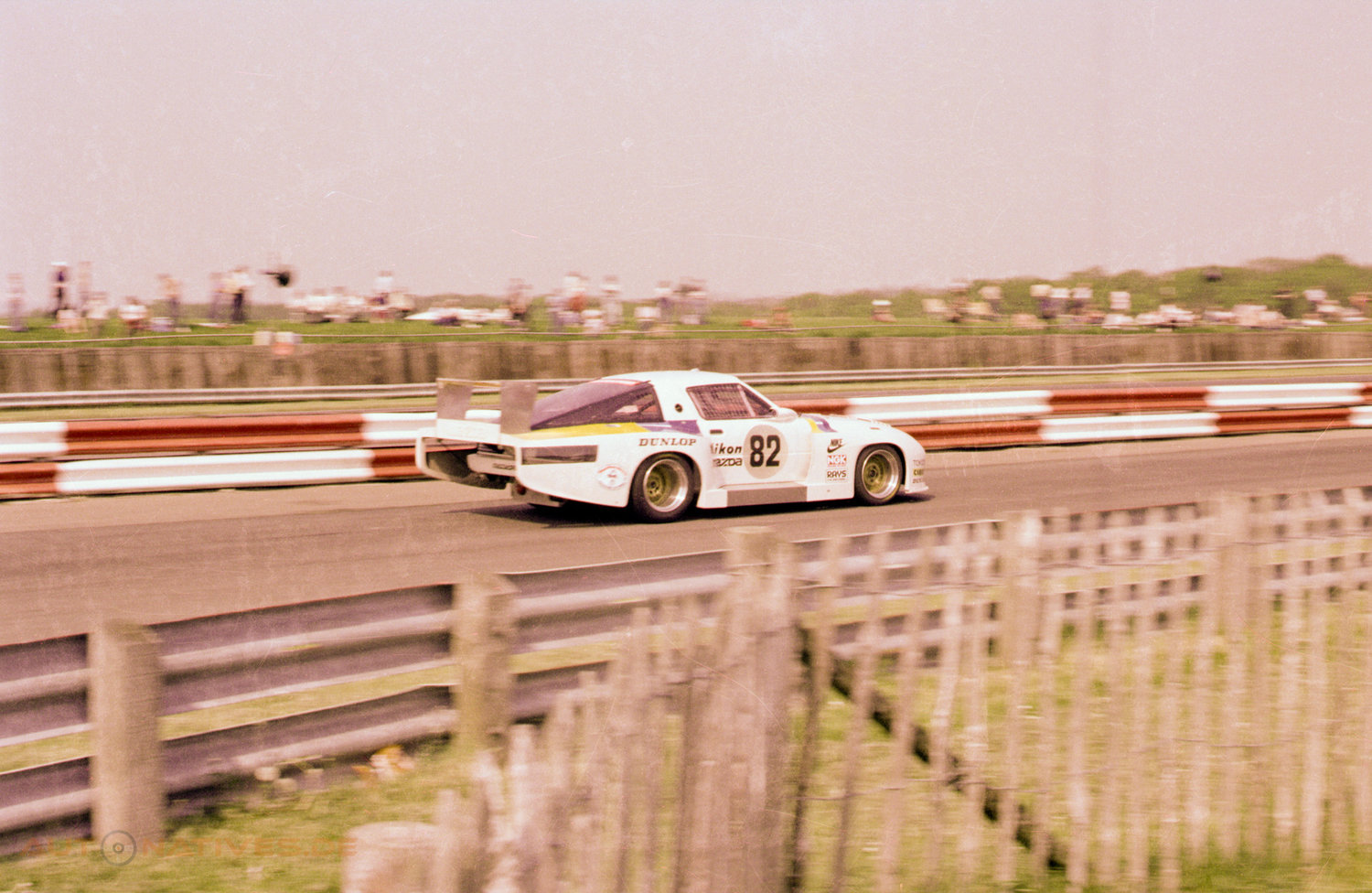 Ein Mazda RX-7 von TWR in Silverstone