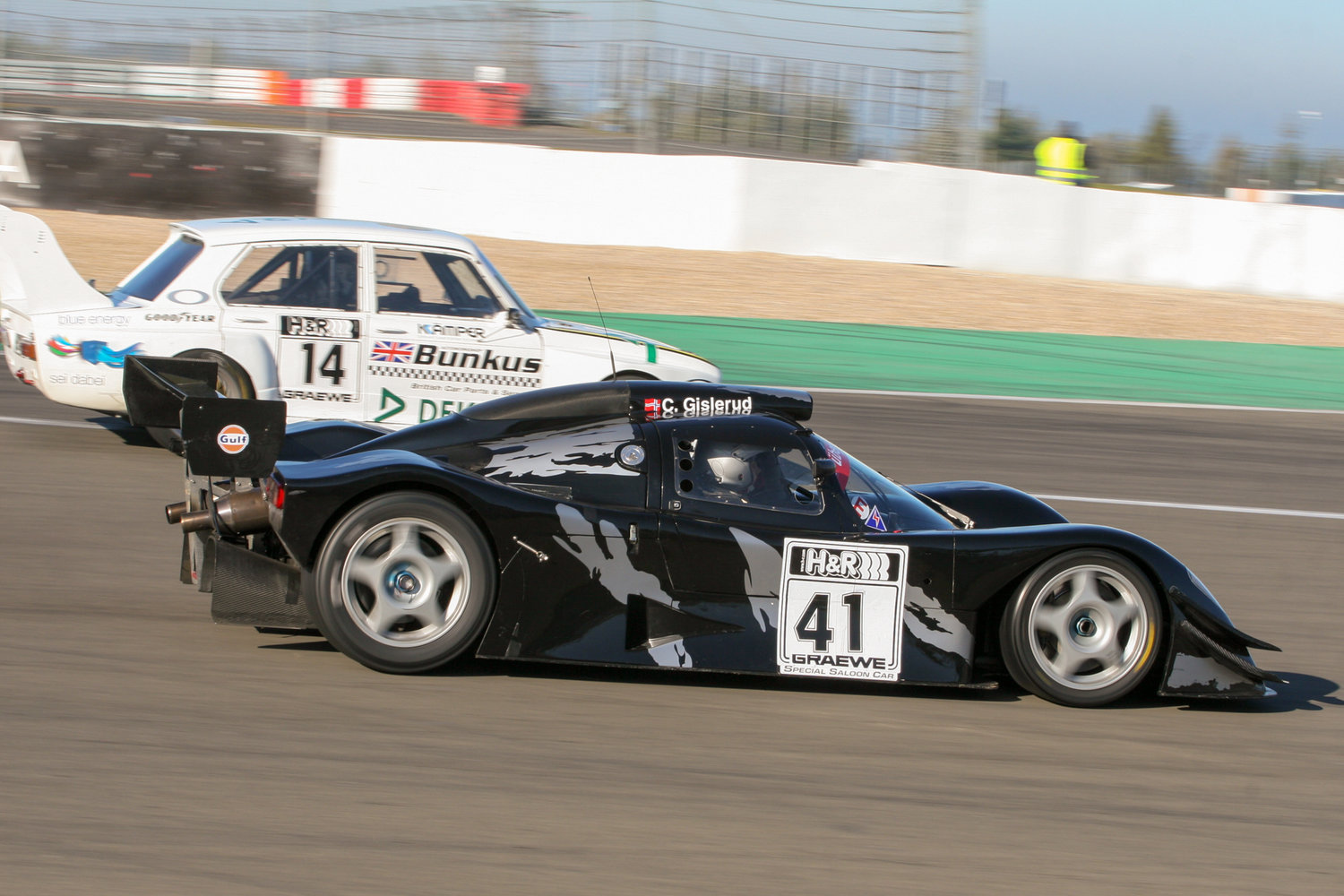 Stealth B6 bei einem Rennen der STT