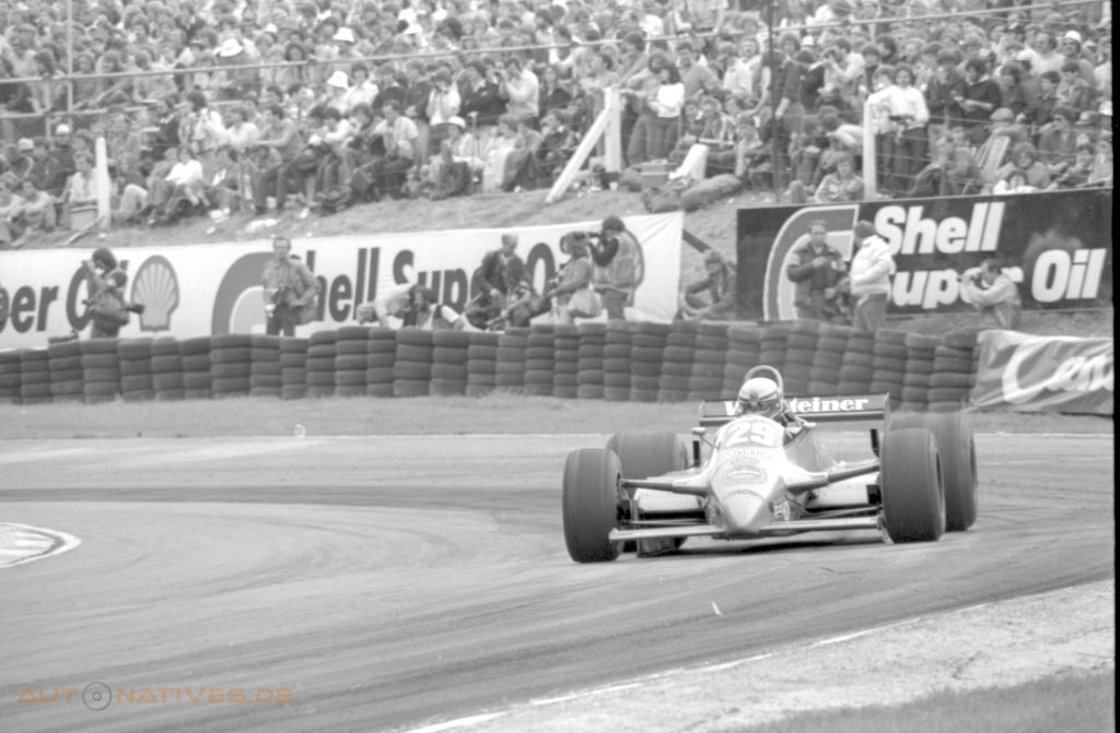 Riccardo Patrese 1980 im Arrows A3 – Zum Motorsport im März 1980 gehörte auch der Podestplatz den Patrese für Arrows in Long Beach einfuhr.
