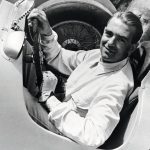 Bernd Rosemeyer im Cockpit seines Wagens Tripolis 1936