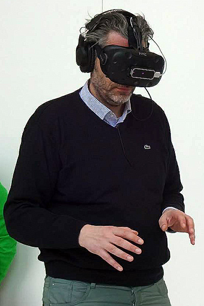 Tom während der virtuellen Präsentation der Studie ŠKODA Vision E