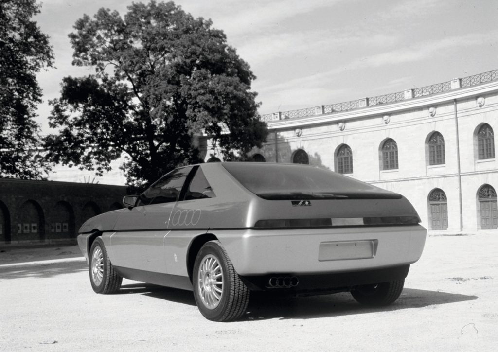 Pininfarina Quartz: Heckansicht des Audi Quartz Concept