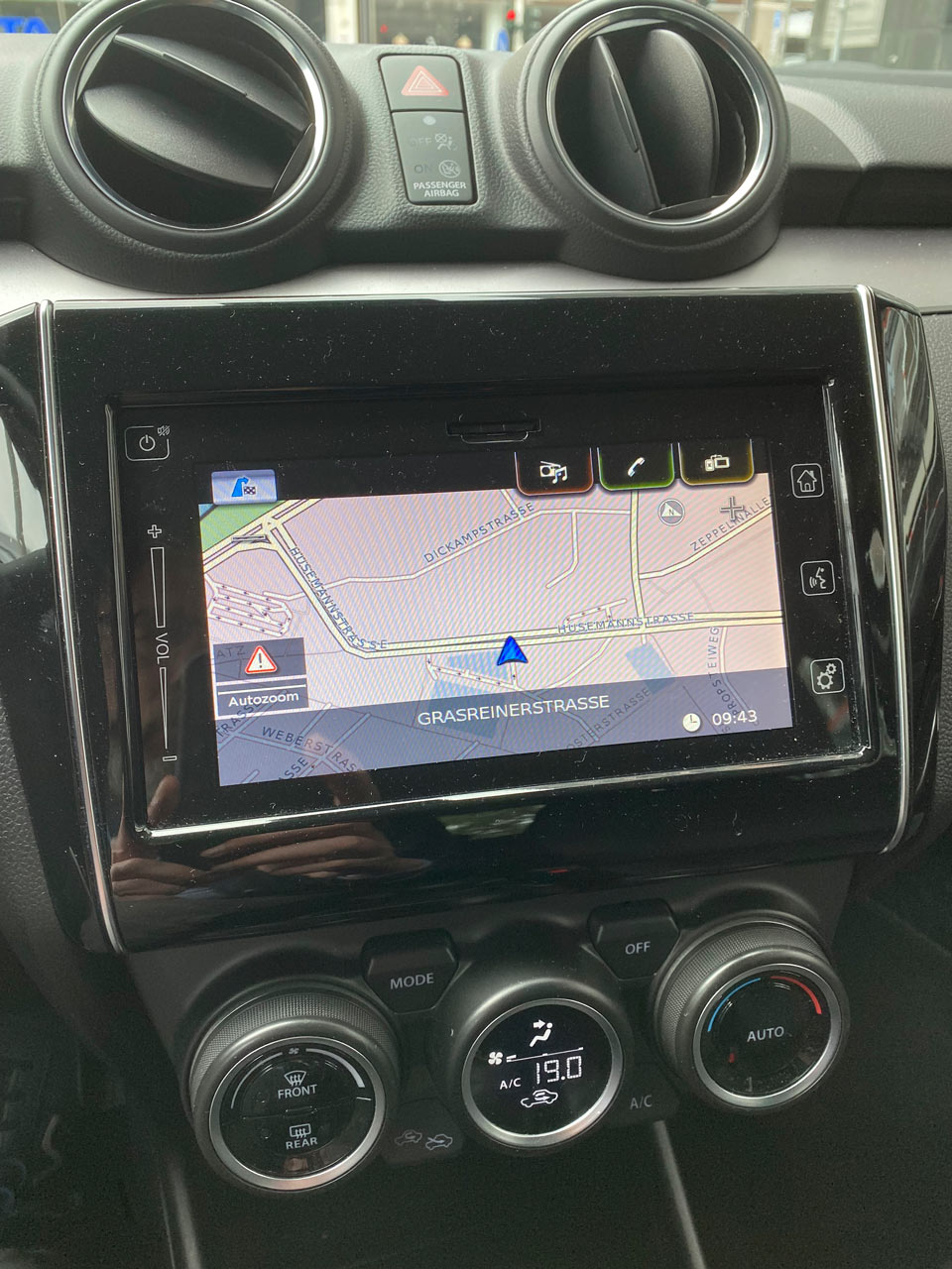 Navigationssystem im Suzuki Swift