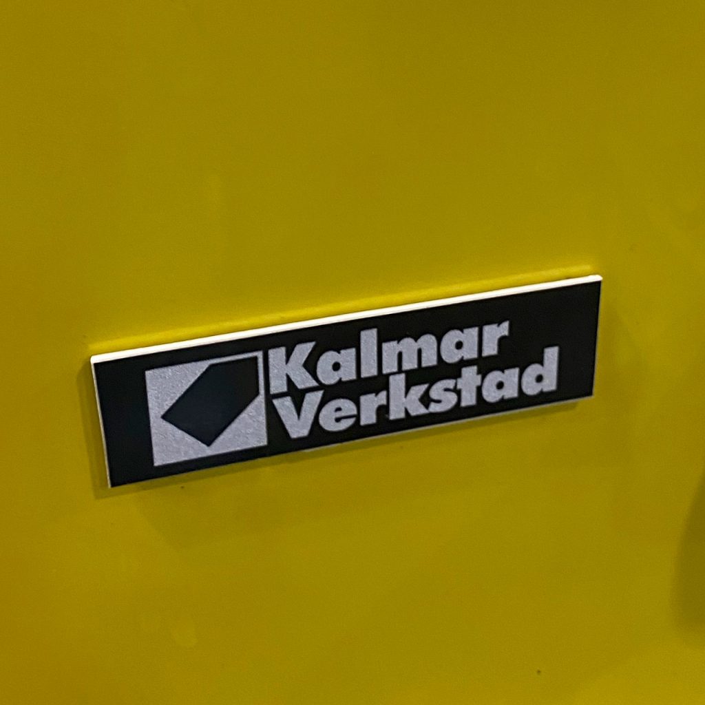 Logo des Eisenbahnherstellers Kalmar Verkstad.