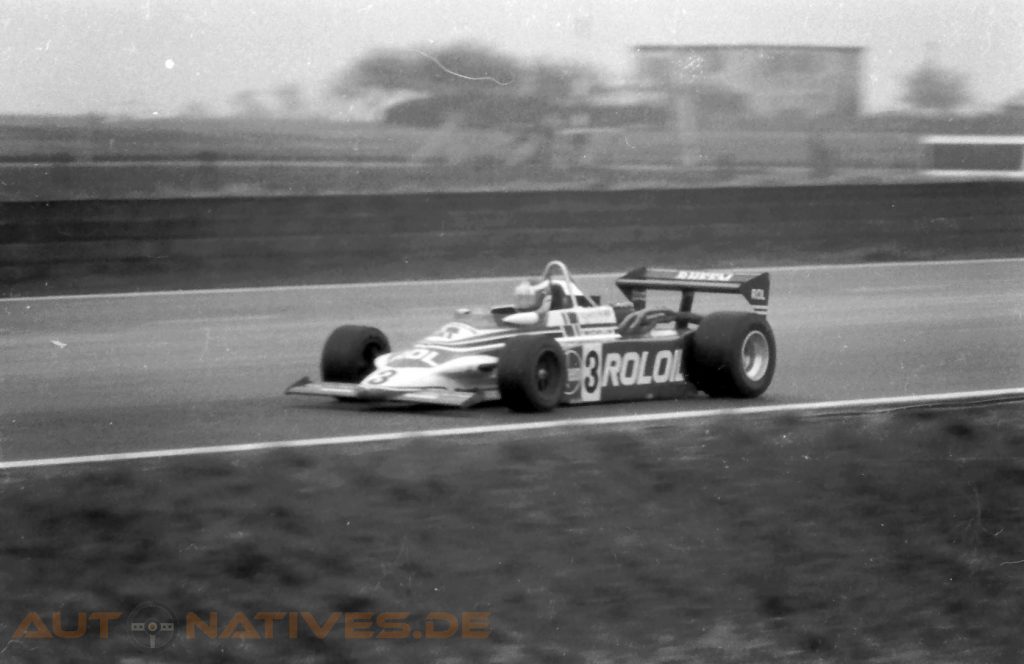 Die Formel 2 Europameisterschaft endete im August 1982 bereits. Den Titel sicherte sich Corrado Fabi aus Italien, hier beim Rennen in Silverstone. (Foto: Archiv AutoNatives.de)