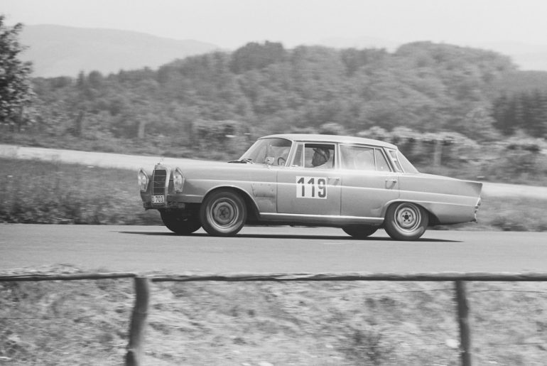 Internationales ADAC 6-Stunden-Tourenwagen-Rennen auf dem Nürburgring 1963