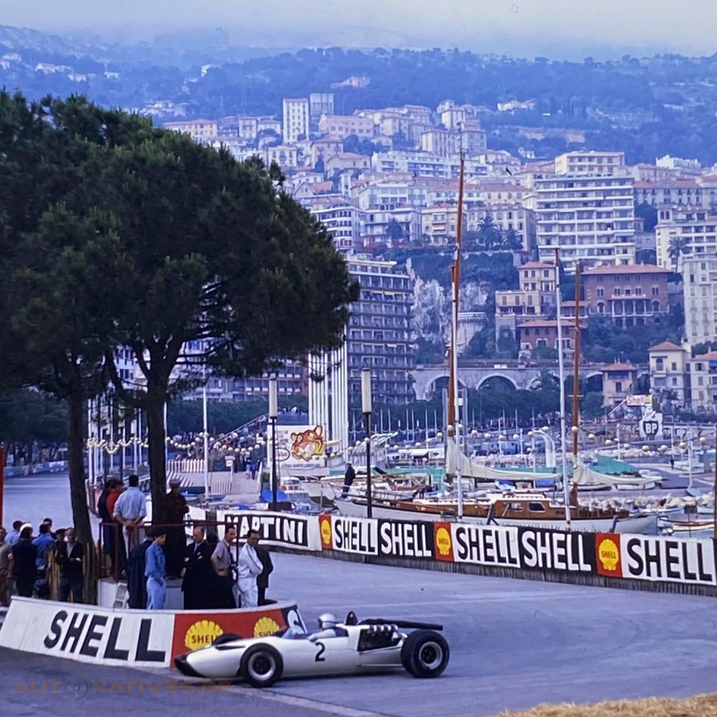Bruce McLaren brachte beim Grand Prix von Monaco 1966 als Erster Ford in die Formel 1