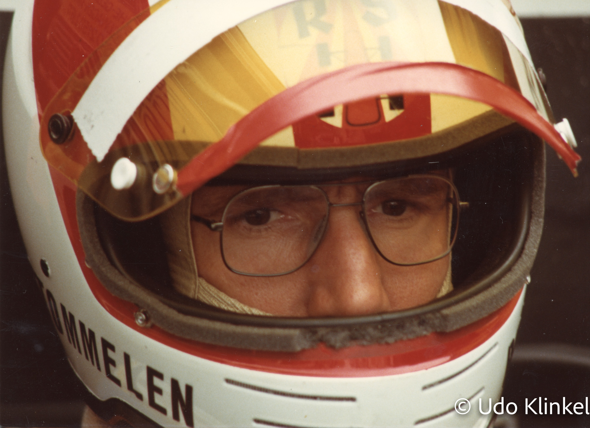 Rolf Stommelen bei einem Rennen der DRM. Foto Udo Klinkel