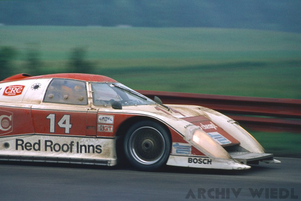 Beim Rennen in Mid Ohio trat der March 83G von Holpert Racing noch mit einem Motor von Chevrolet an. Später setzte Teamchef Al Holpert auf einen Motor von Porsche.