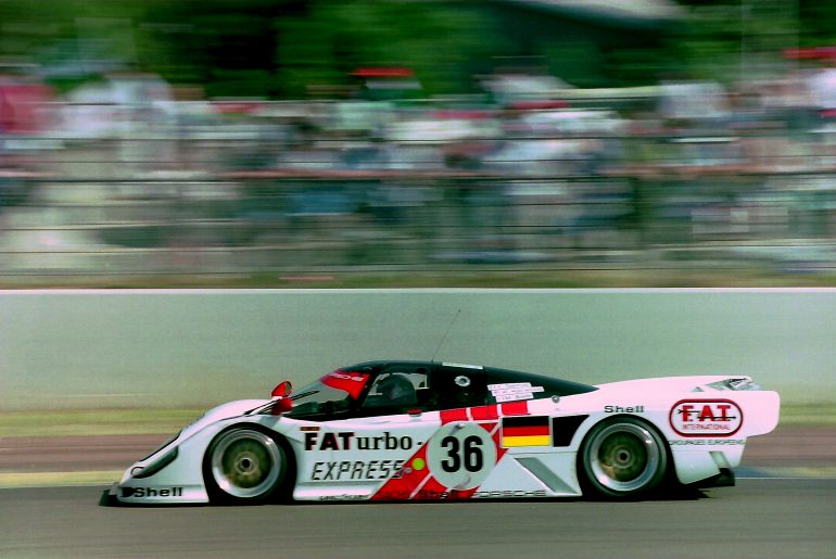 Der Dauer 962 LM von Mauro Baldi, Yannick Dalmas und Hurley Haywood bei den 24 Stunden von Le Mans 1994.