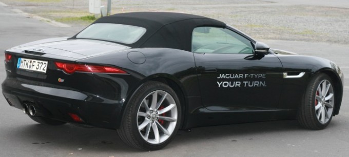 Jaguar F-TYPE S