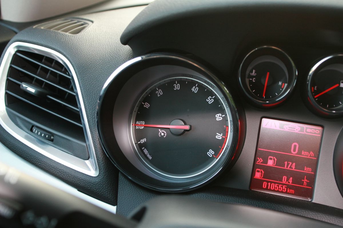 Start-Stopp-Automatik im Opel Mokka 4x4 Turbo