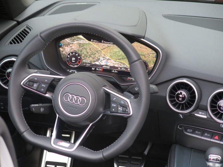 Display im Audi TT Roadster