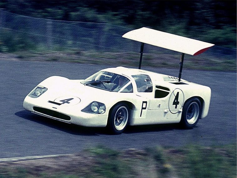 Chaparral 2F, gefahren von Mike Spence; 1967 Training zum 1000-km-Rennen auf dem Nürburgring.