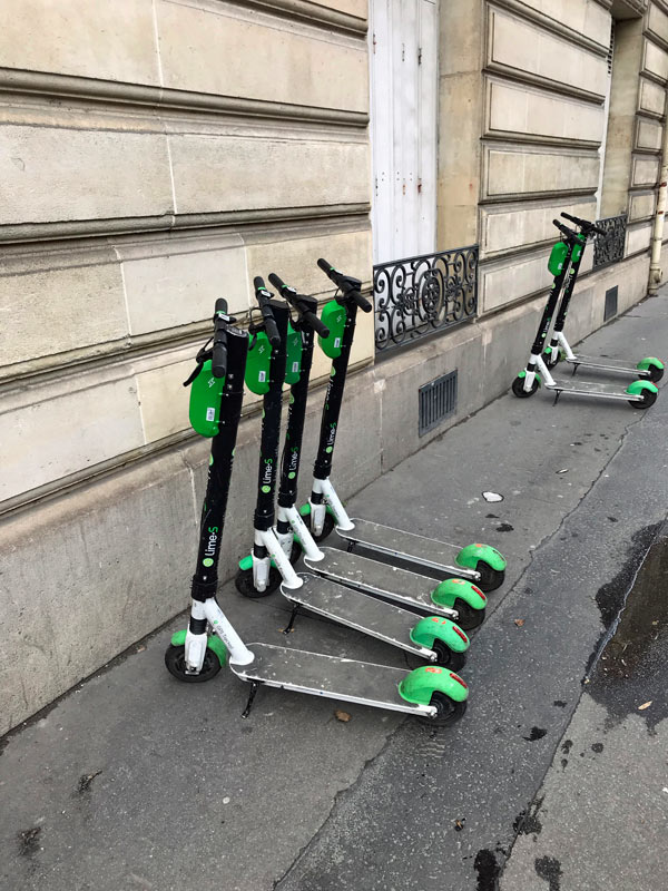 Elektroroller in Paris