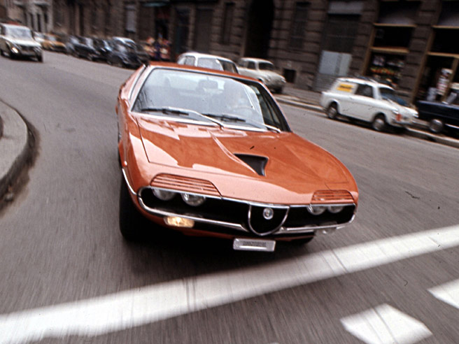 Auf der Straße ist der Alfa Romeo Montreal selten.