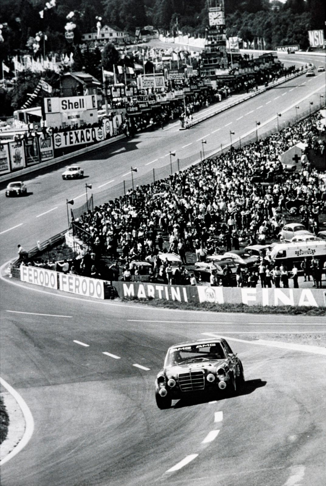 Mercedes-Benz 300 SEL 6.8 AMG in Spa 1971