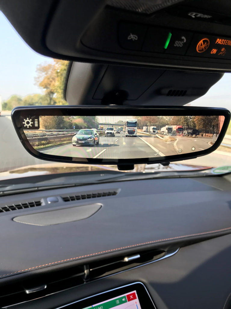 Virtueller Rückspiegel im Cadillac XT4